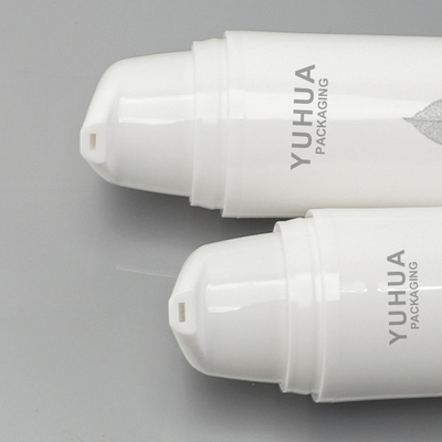 Изготовленная на заказ пластиковая упаковка разливает бутылки по бутылкам 15ml 30ml 50ml белые безвоздушные