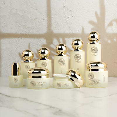 Печатание ярлыка бутылки 50ml 100ml 120ml изготовленного на заказ цвета косметическое упаковывая